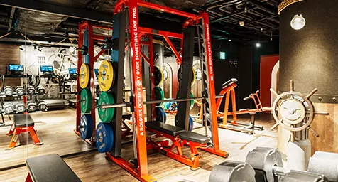 ジムエリア トレーニングマシン スミスマシン イメージ