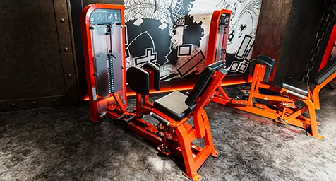 ジムエリア トレーニングマシン ヒップアダクション イメージ