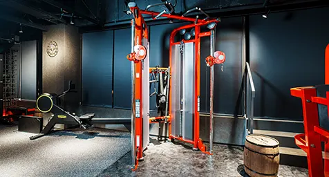 ジムエリア トレーニングマシン ケーブルマシン イメージ